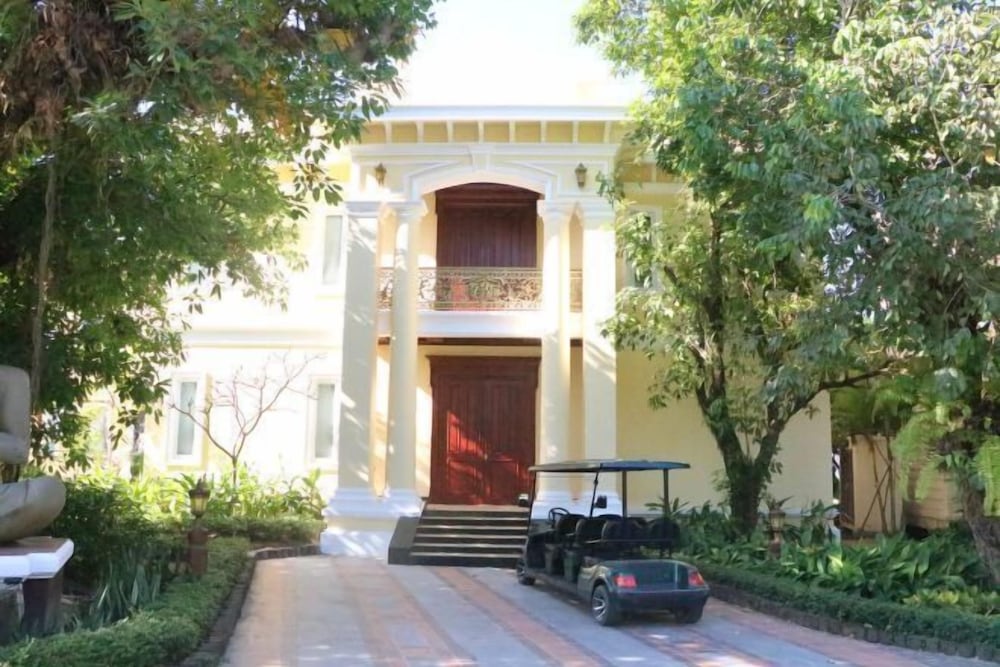 Try Palace Resort Sihanoukville