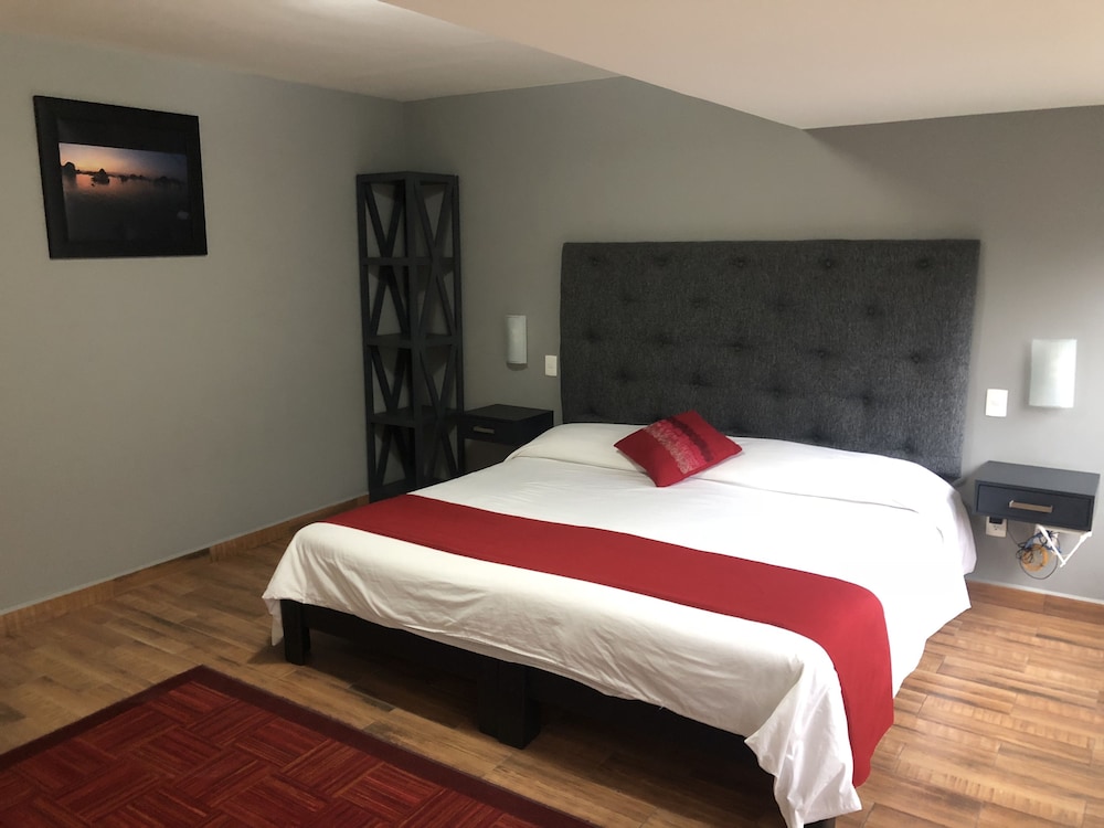 Grupo Kings Suites Horacio