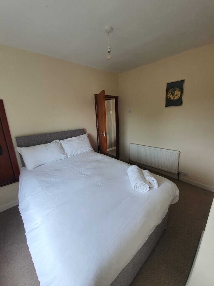 Comfortable Homestay in Stoke