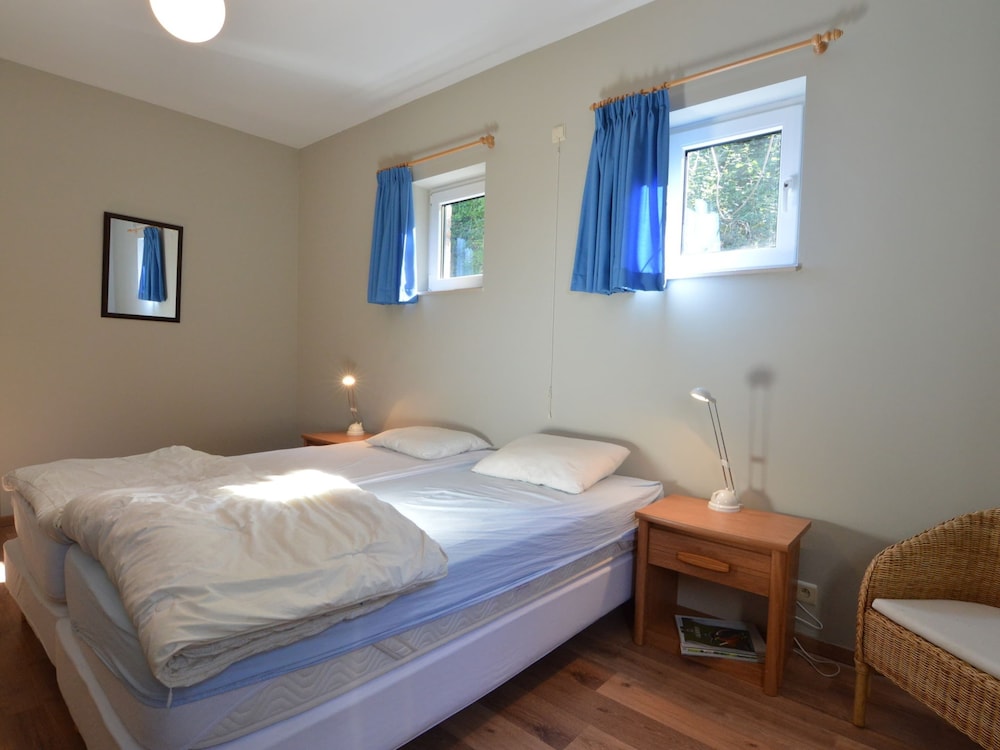 Villa with Sauna near Golf Course view 4