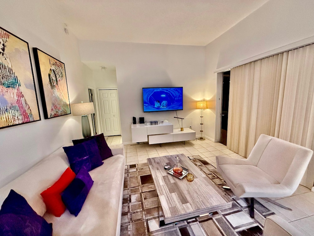 Westridge Super Exclusive 4BR Home Near Disney