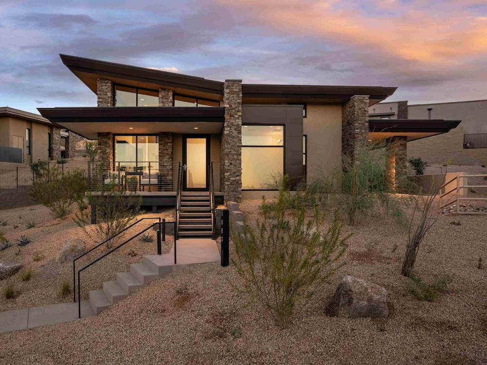 Mountain House Lodge at Sereno Canyon