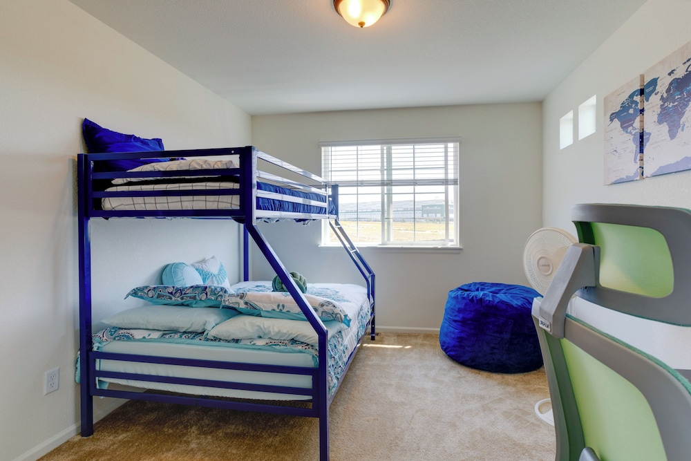 9 Mi to Airport: Pet-friendly Aurora Home w/ Deck