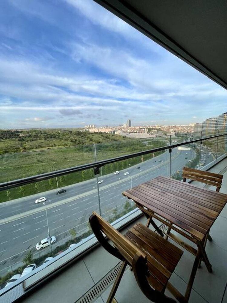 Modern 1 1 Apartment w Terrace Near Mail of IST