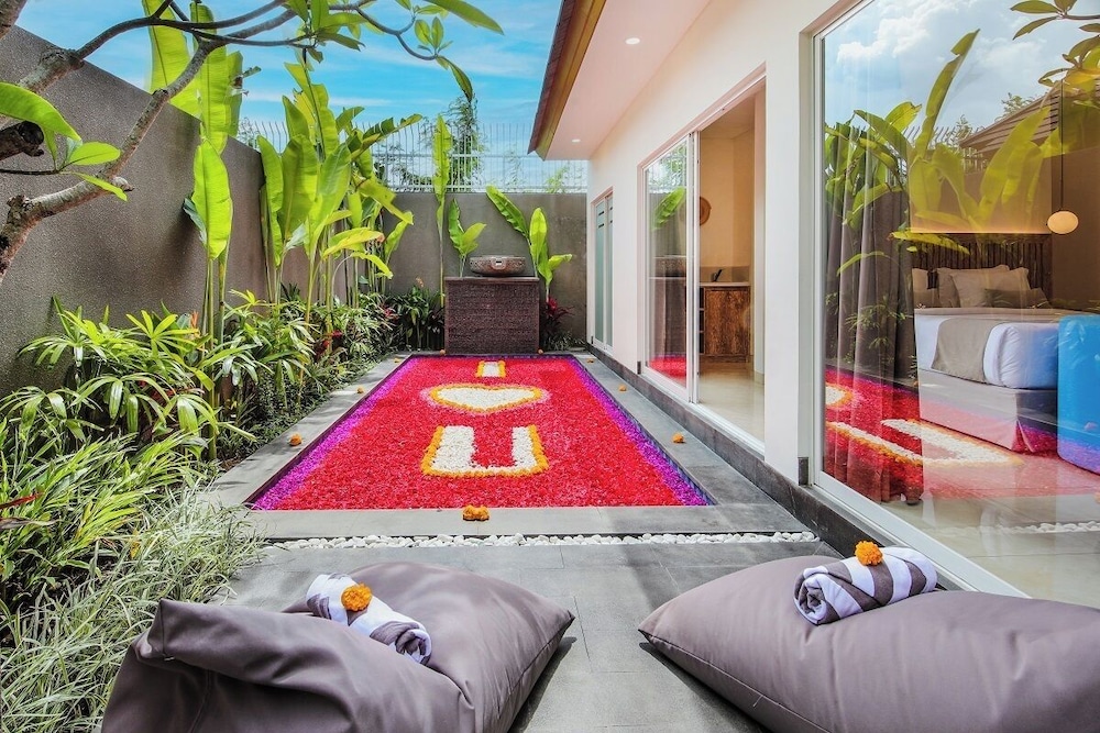 Le Cielo Romantic Villas