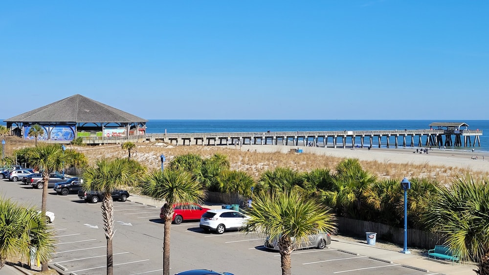 Sandpiper 2 by Tybee Vacation Rentals