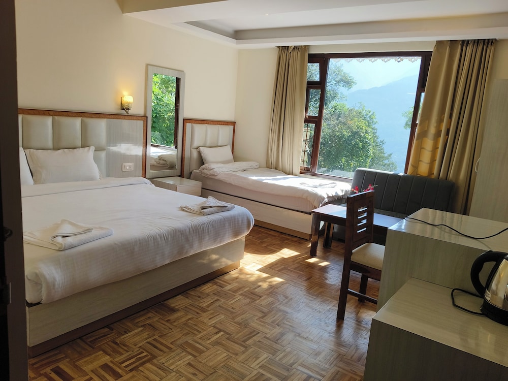 Kunden Fortune Resort Gangtok Near MG Marg
