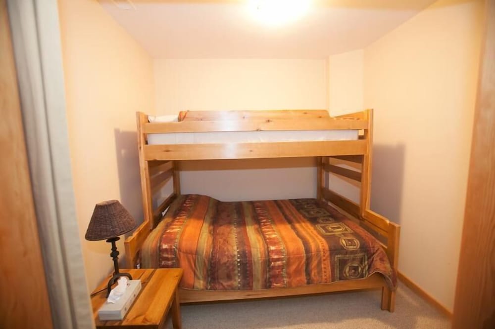 Keremeos Creek Crossing by Apex Accommo - Image 5