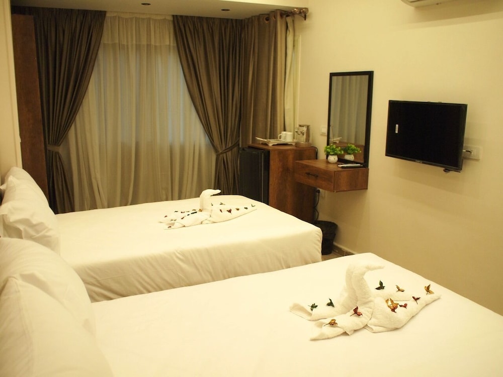 Galleria Pyramids View Hotel