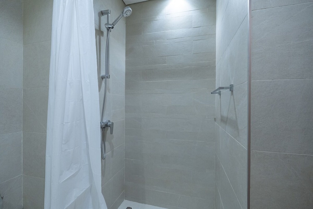 Wonderful Studio Apartment With Balcony at Farhad Azizi