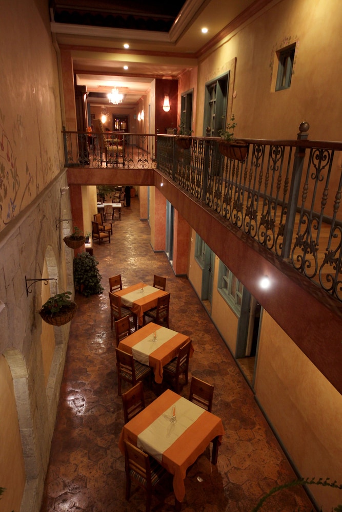 Hotel Inés María