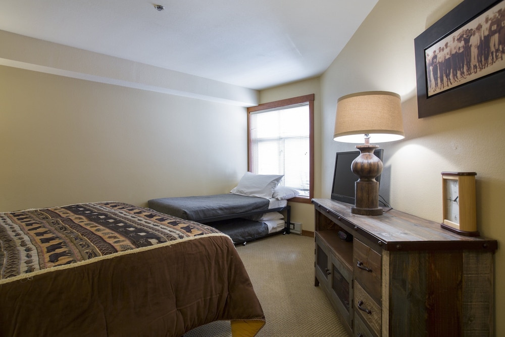 Powderhorn Lodge Deluxe Condos - Solitude UT