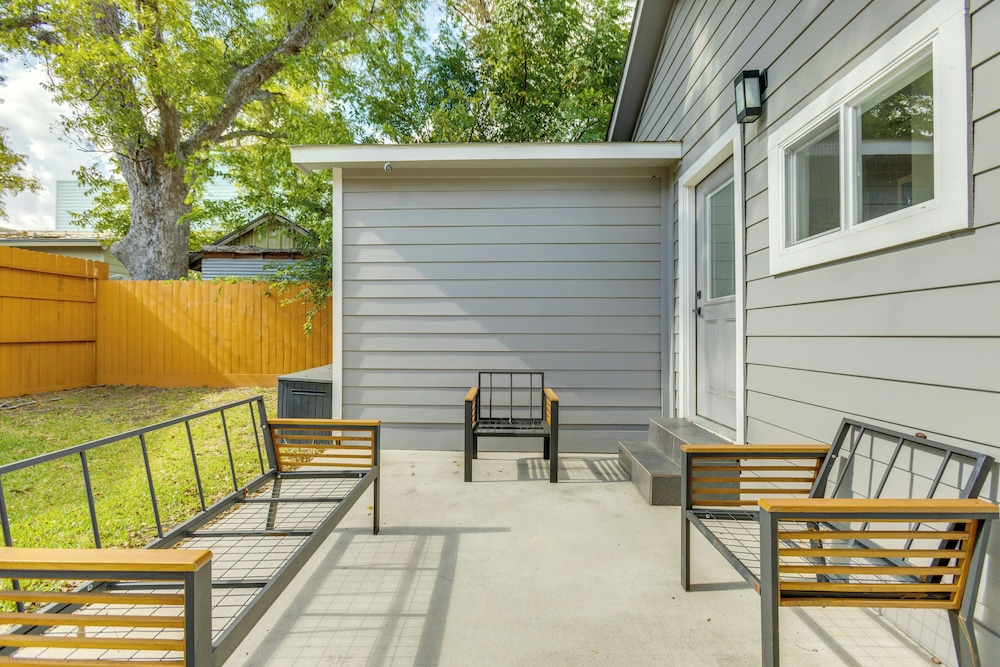 Updated Home w/ Hot Tub in Houston's Northside!
