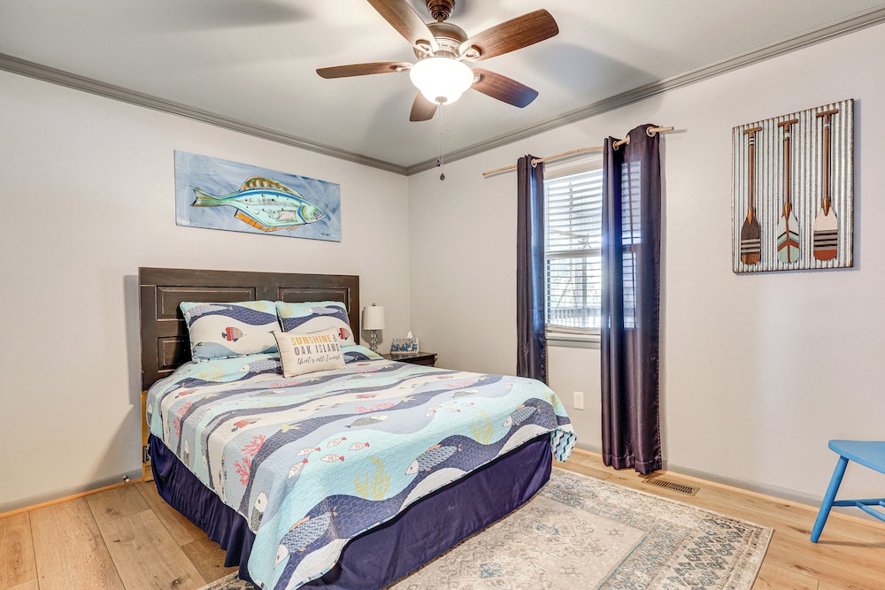 Play & Unwind, Oak Island Home < 2 Mi to Beach!