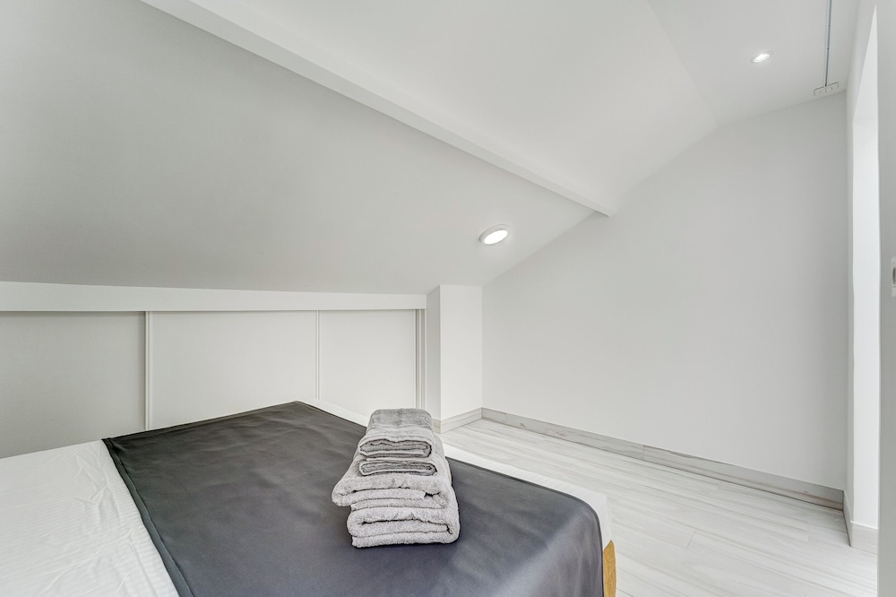 BAL Apartments - Adults Only