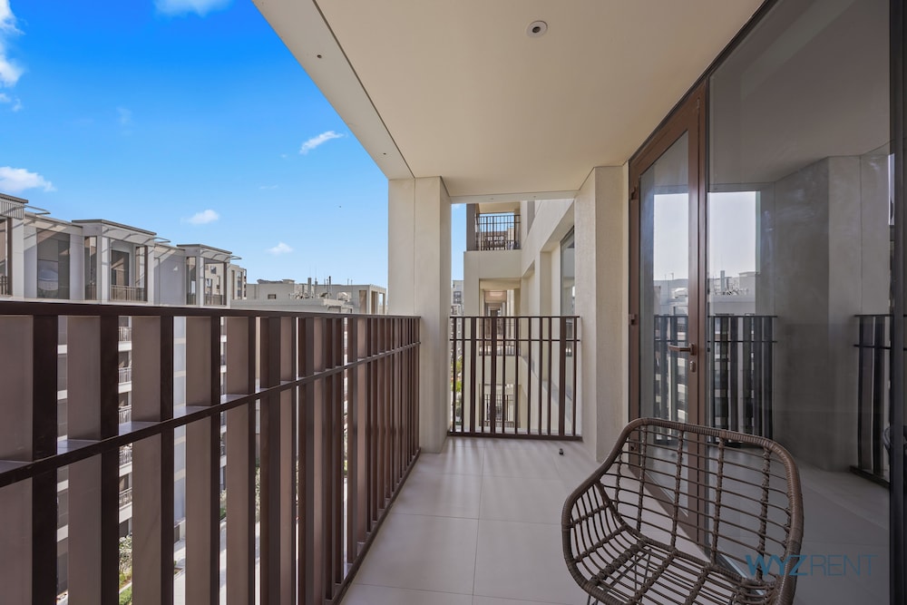 Serene 1 BR in Surf 2-Creek Beach Access