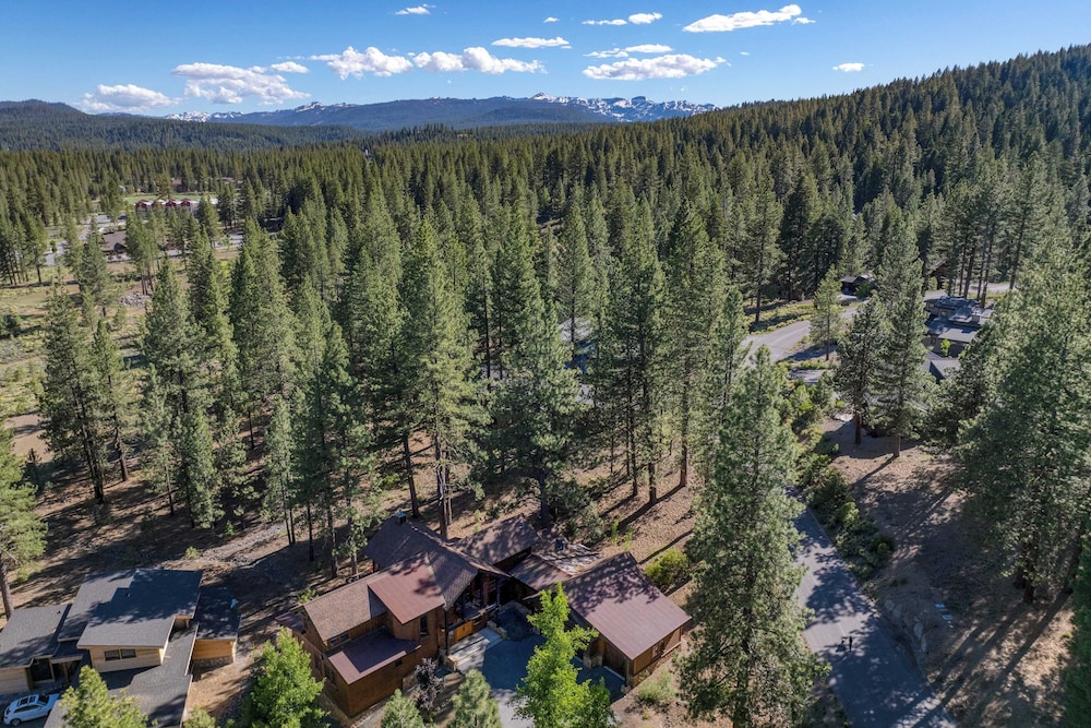 Grays Crossing by Avantstay Stunning 4bdr Cabin
