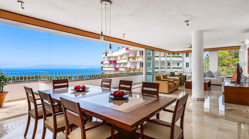 HOLT Grand Miramar Residences