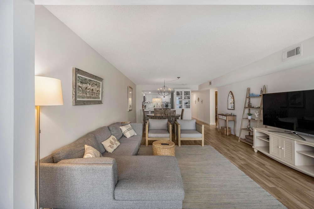 Edgewater West 65