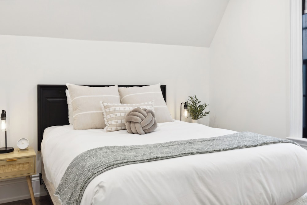 Downtown Collingwood Condos
