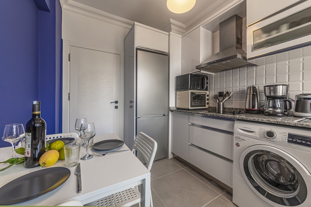 Melissa's Suites