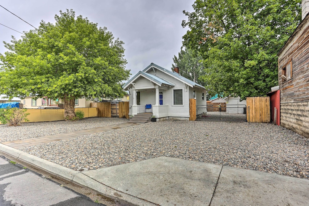 Baker City Vacations - Pet-friendly Baker City Escape w/ Private Yard! - Property Image 7