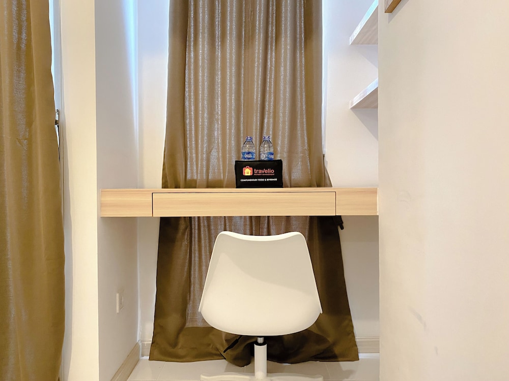 Restful And Good Deal Studio At Tokyo Riverside Pik 2 Apartment view 3
