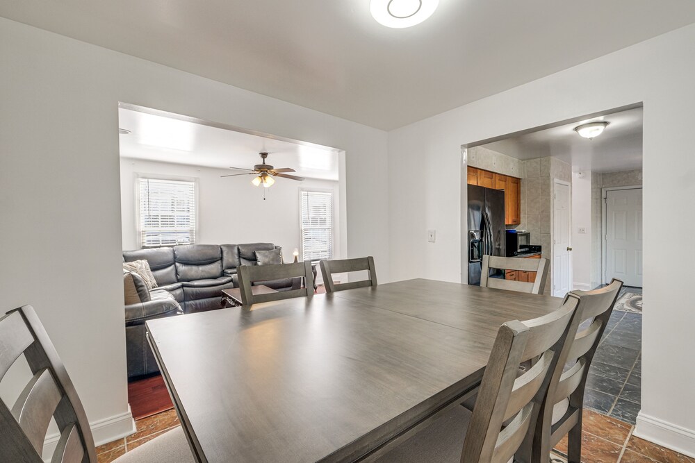 Pet-friendly Silver Spring Home: 2 Mi to Downtown! - Property Image 4