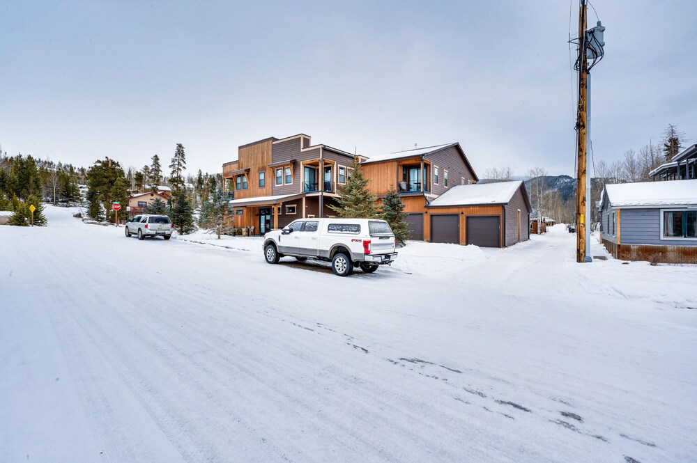 Updated Grand Lake Loft w/ View, 2 Mi to Rmnp! - Property Image 3