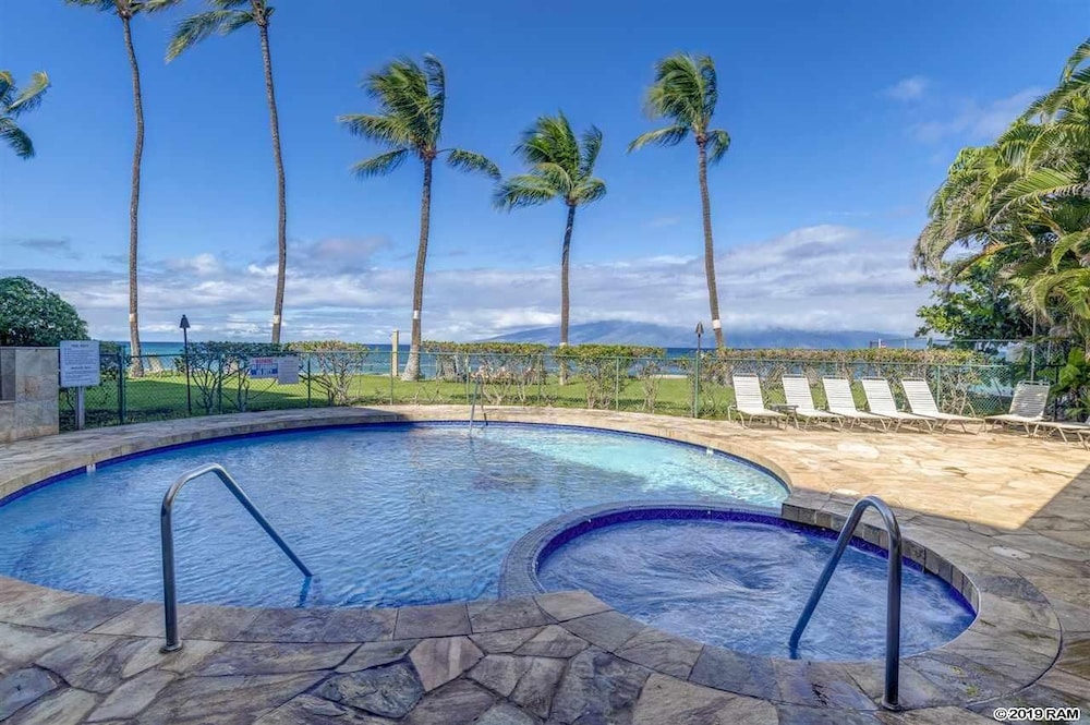 Wonderful West Maui Beach Suites - Image 4
