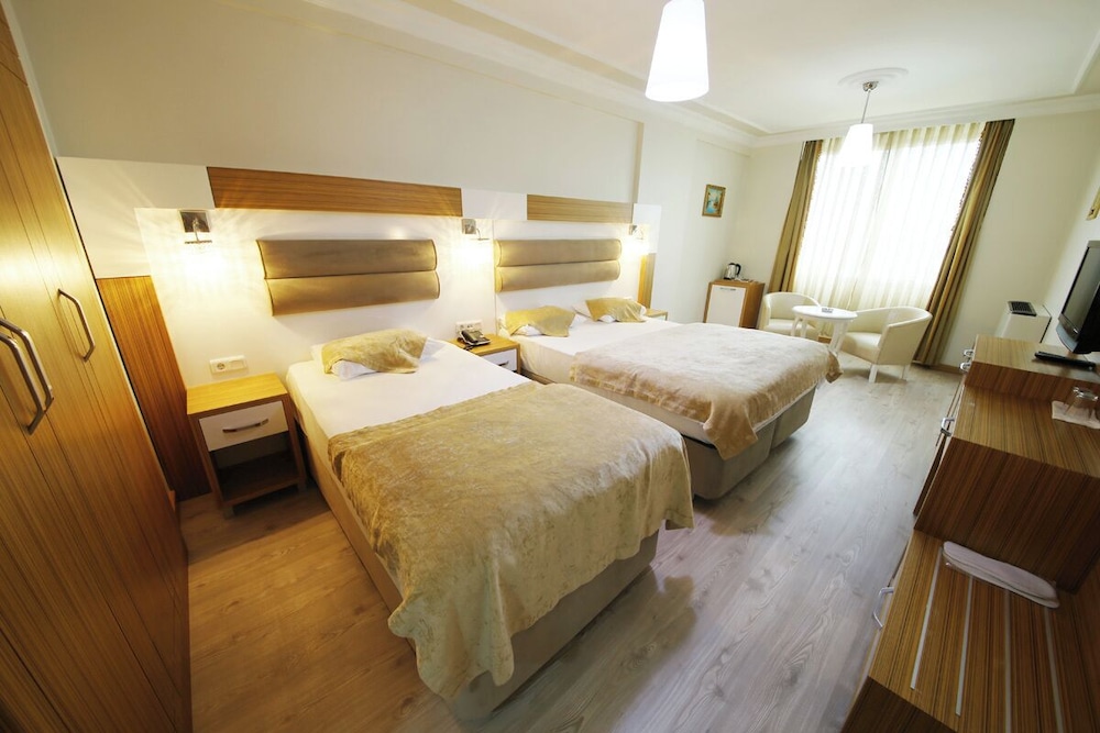 Okutur Otel