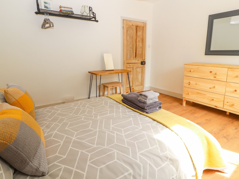 Well House Farm Flat 1 view 3