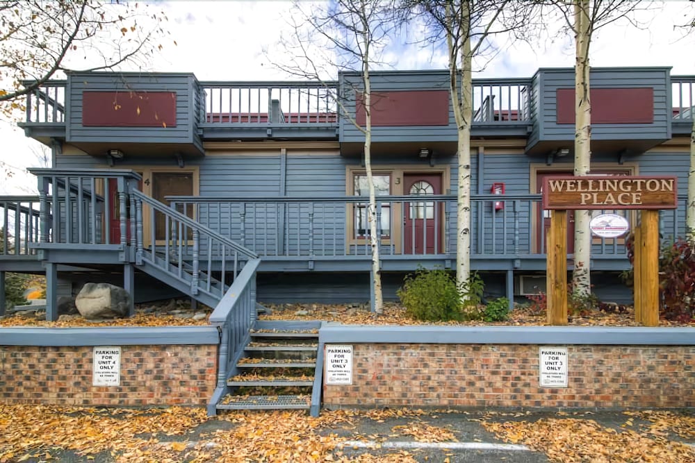 Wellington #3 (Townhome with Private Hot Tub)