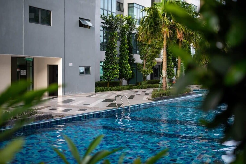 Modern & Cozy 3BR Apt ARC at Austin, Free Parking