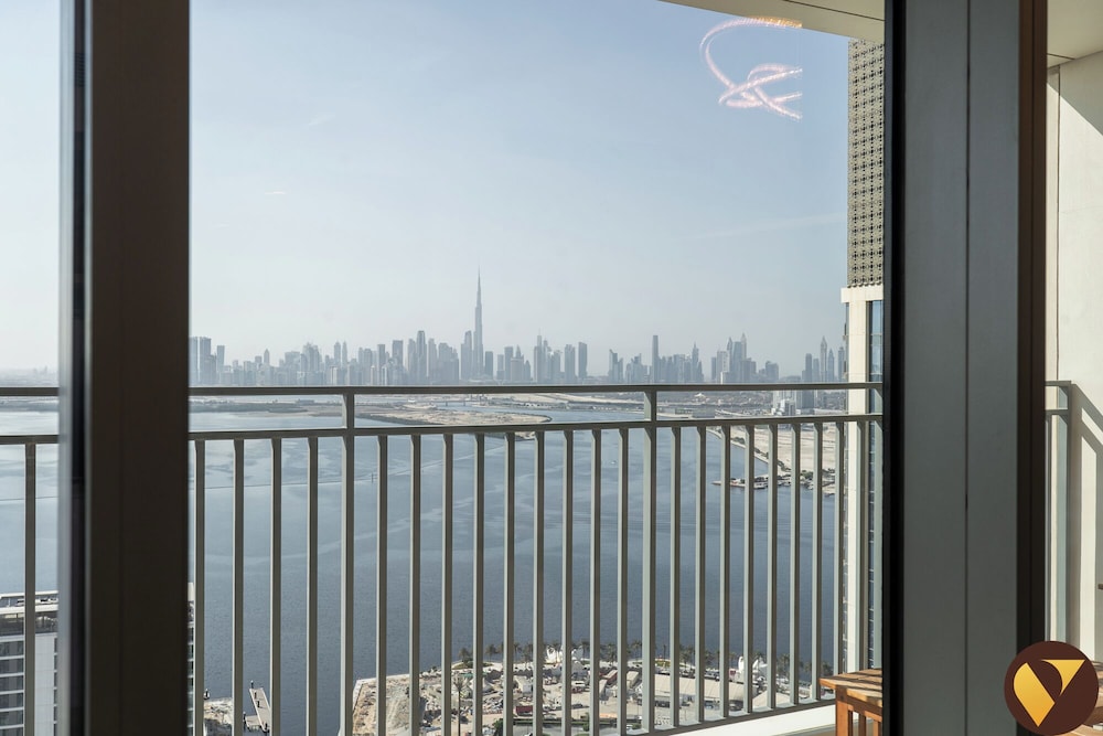 Icon Bay Creek Harbour Waterfront Living