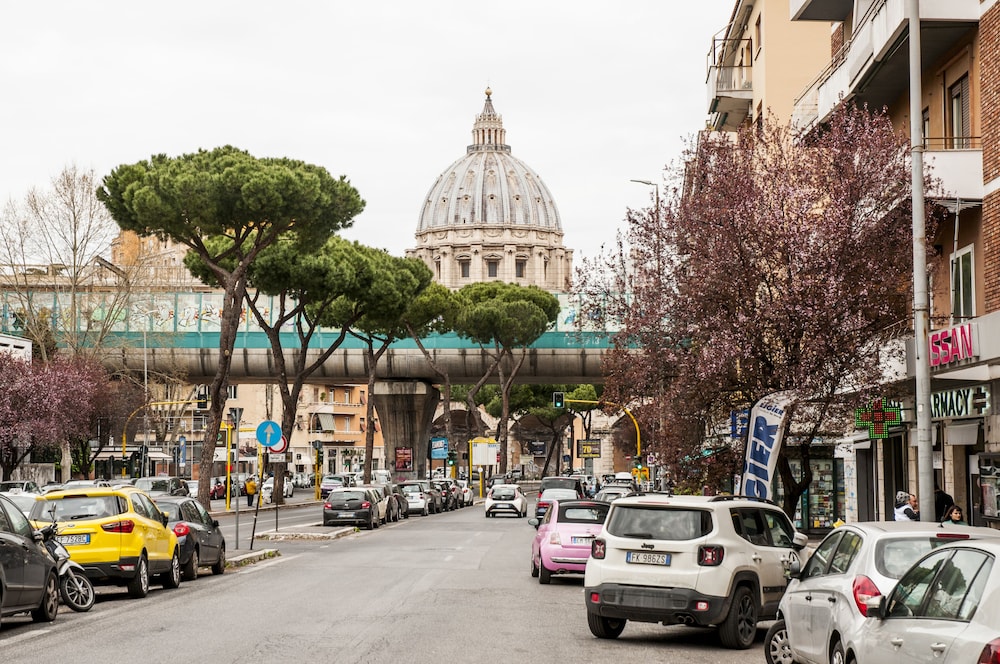 San Pietro Bright Apartment
