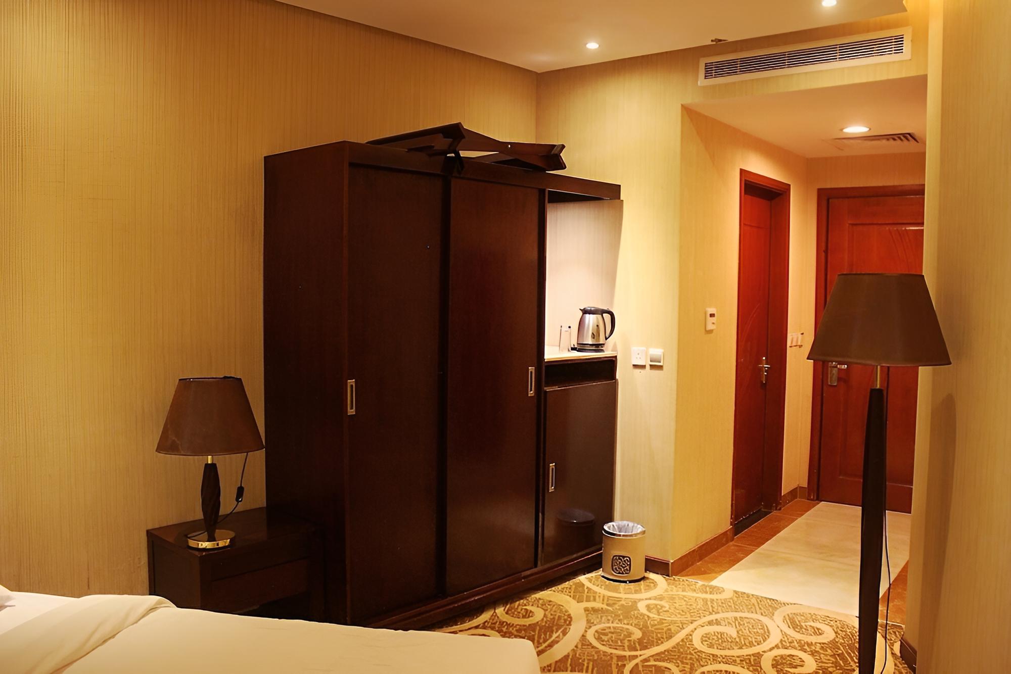 Land Premium Hotel 1 Makkah