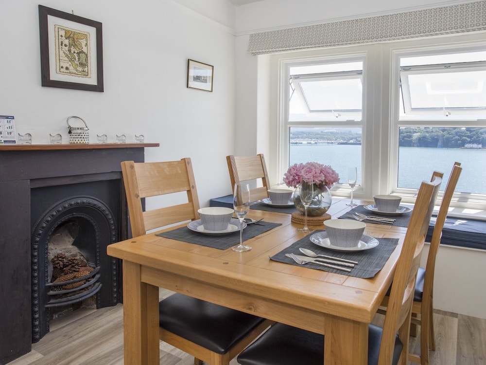 Glan Dwr Bach view 4