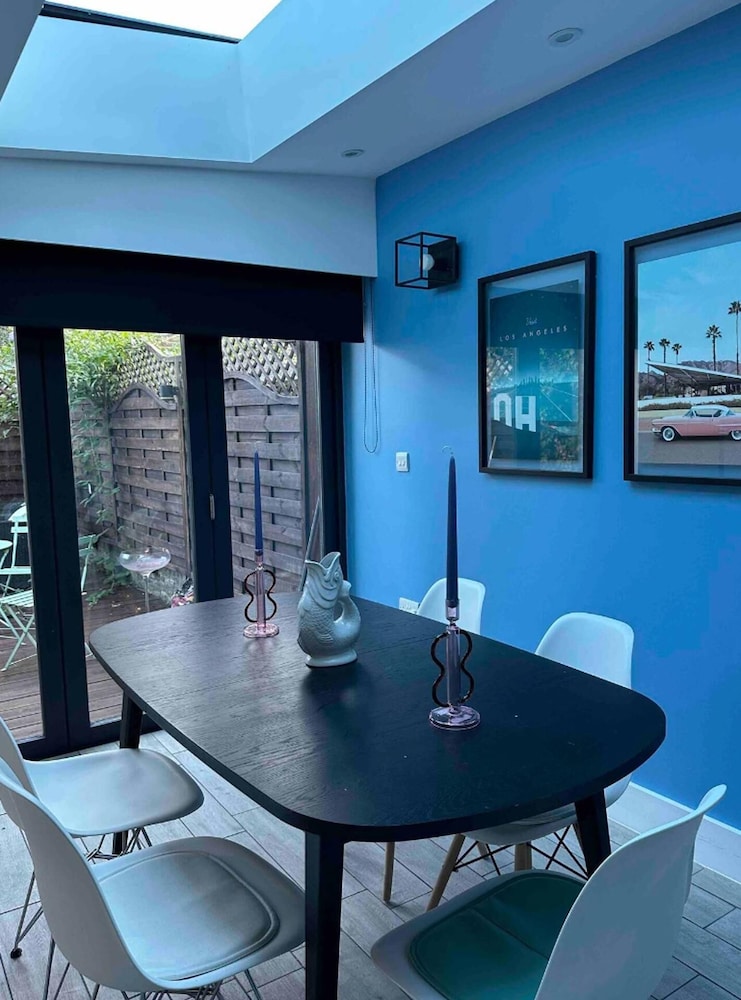 Townhouse by Notting Hill - Sleeps5/petsok/tv/wifi