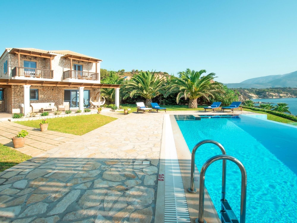 Villa Odysseus in Spartia view 3