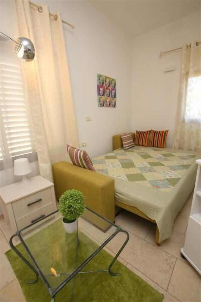 Elena Apartments