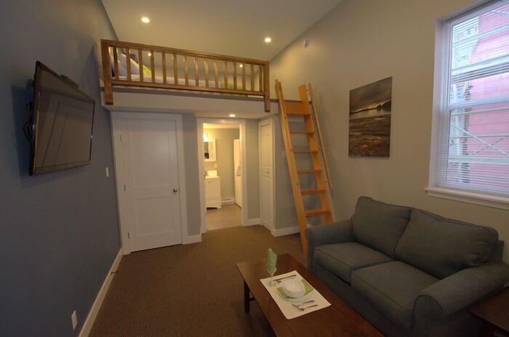 First Avenue Executive Suites