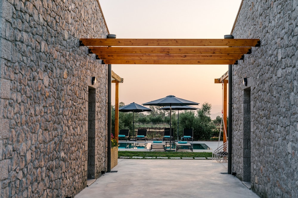 Irissa Suites view 3
