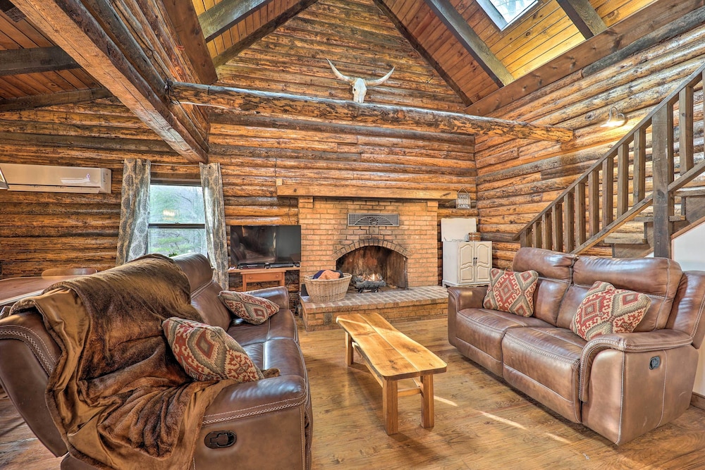 Relaxing Retreat w/ Private Dock on Claytor Lake! view 4