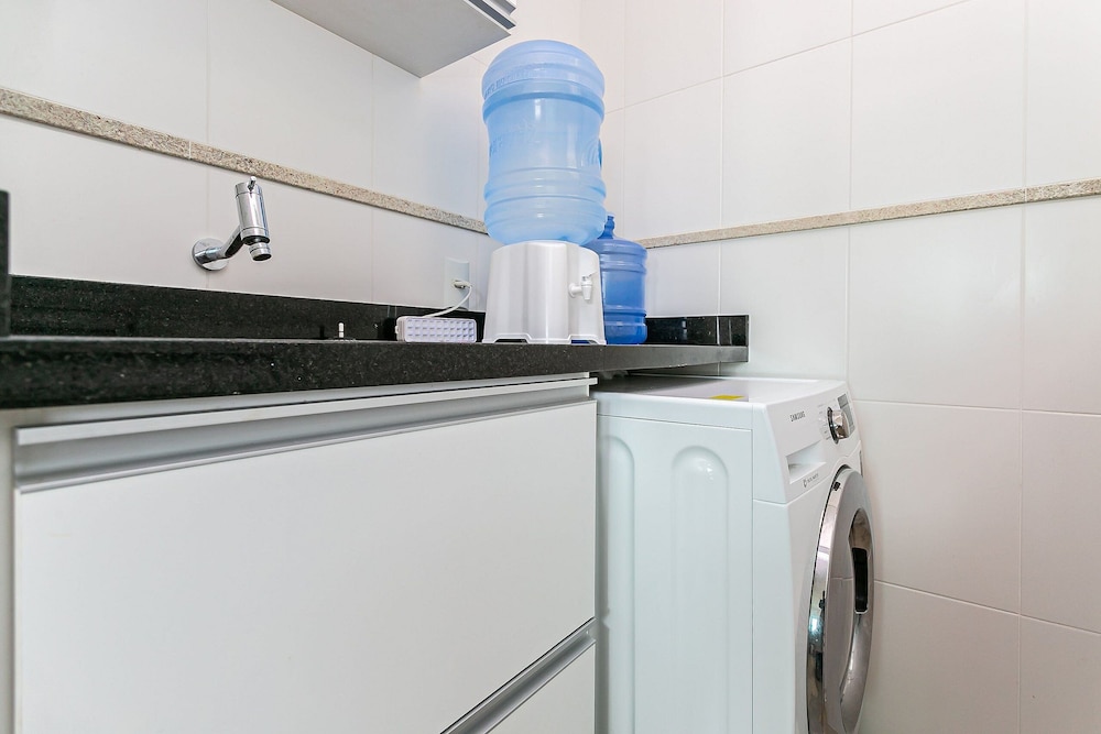 New Studio 4 min From Lagoa da Conceicao Ecm204