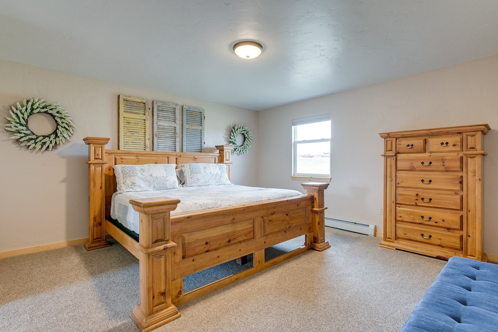 Jefferson Home w/ Mountain Views: Near Ski Slopes! view 5