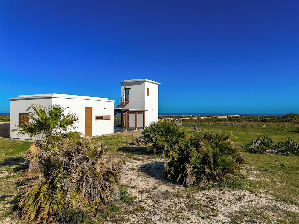 Casa Faro del Plemmiro con Jacuzzi by Wonderful Italy