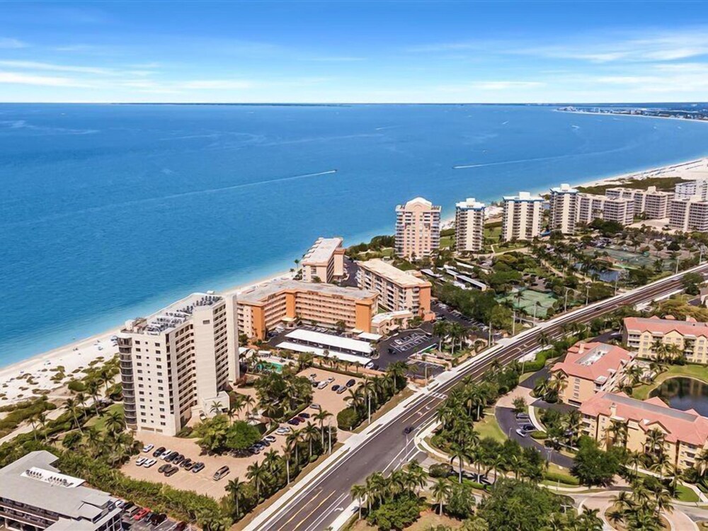 Riviera Club 204 by Distinctive Beach Rentals