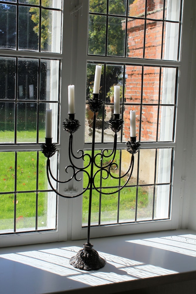 Ny Kirstineberg Gods Bed & Breakfast