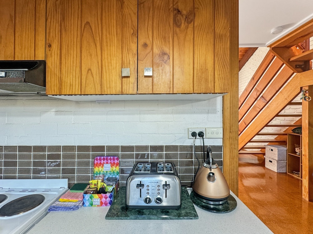 'broulee Break' -2-bed Beach House With Games Room